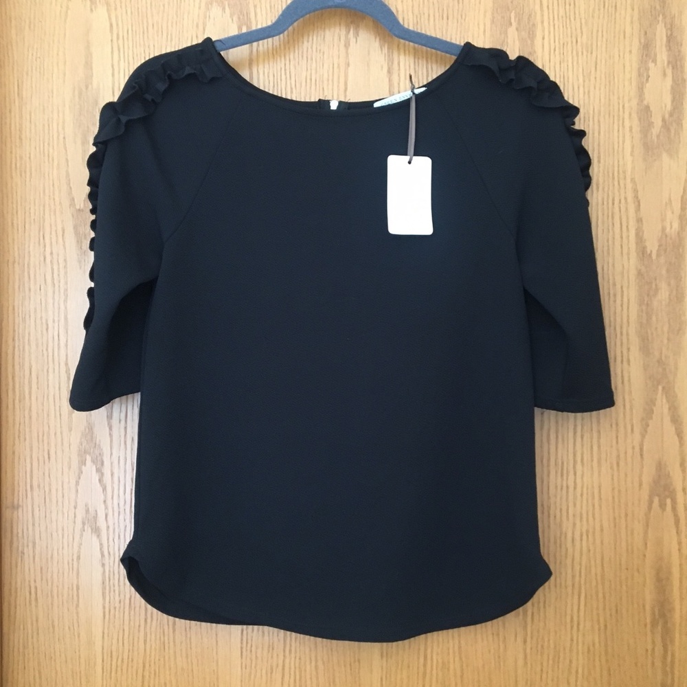 NWT Green Envelope Ruffle Sleeve Top
